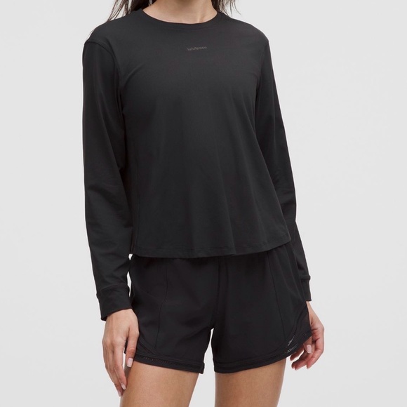 lululemon athletica Tops - NWT!! Lululemon Women's Black Long Sleeve Top